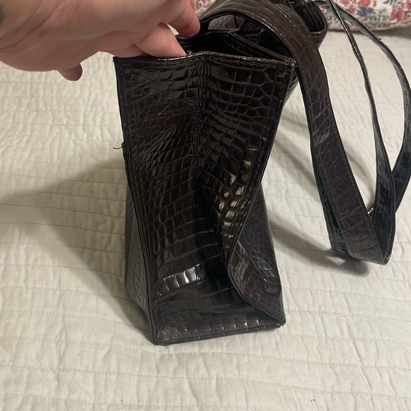 Brown crocodile print purse; no brand - Picture 3 of 7